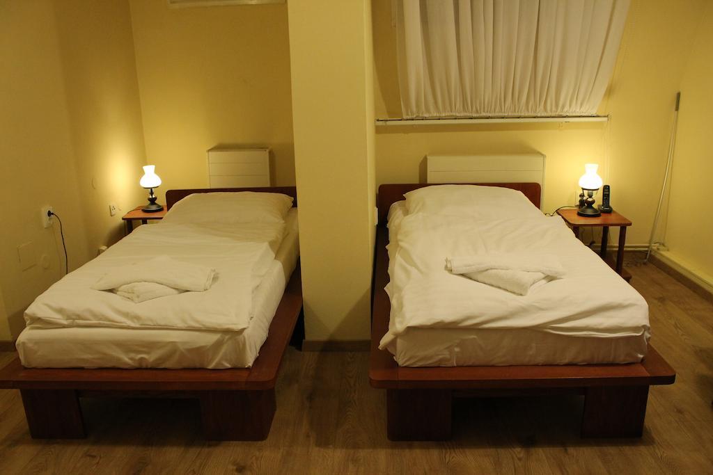 Enjoy Inn Plzen Room photo